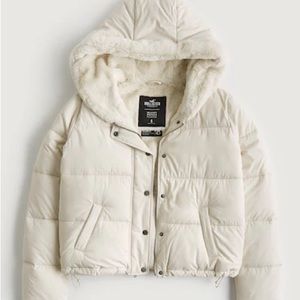 Hollister Co. Faux Fur-Lined Puffer Jacket
